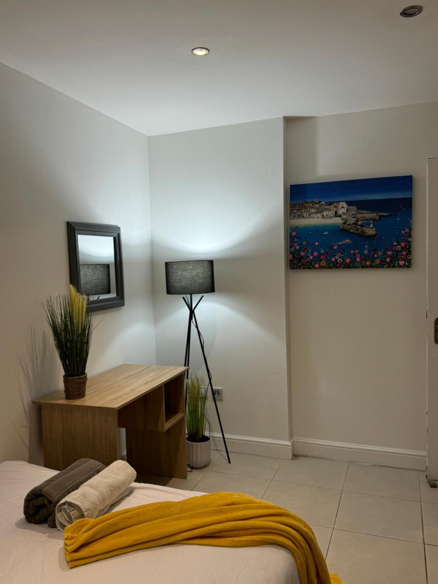 Cosy Luxurious Room In The Heart Of Londra Exterior foto